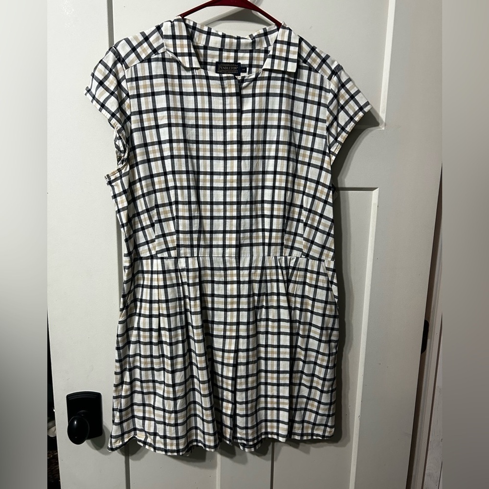Pendleton Tan, Black and White Checkered plaid hidden button up Dress